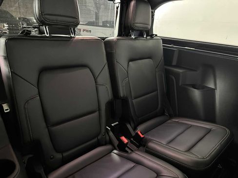 Used 2025 Ford Bronco Badlands AWD/4WD image 20