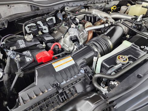 Used 2022 Ford F250 Lariat w/ Tremor Off-Road Package image 21