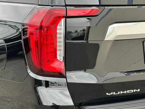 Certified 2023 GMC Yukon XL Denali w/ Max Trailering Package AWD/4WD image 40