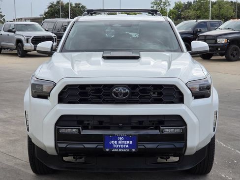 Used 2025 Toyota 4Runner TRD Sport AWD/4WD image 3