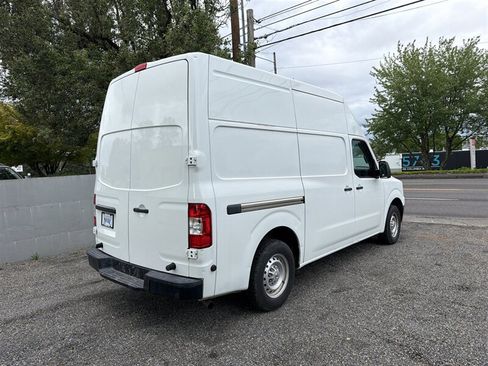Used 2014 Nissan NV 2500 S w/ Side & Curtain Airbag Package RWD image 3