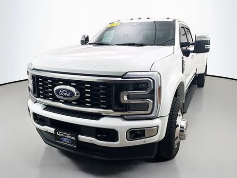 Used 2025 Ford F450 Platinum w/ Platinum Plus Package AWD/4WD image 3