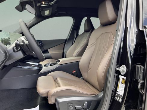 Used 2025 BMW X3 xDrive30i w/ Premium Package image 23