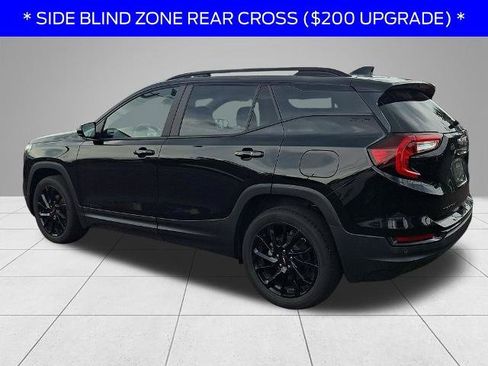 Used 2023 GMC Terrain SLE w/ Driver Convenience Package AWD/4WD image 6