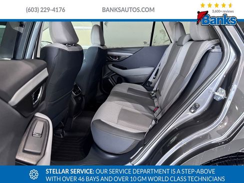 Used 2025 Subaru Outback Premium image 9