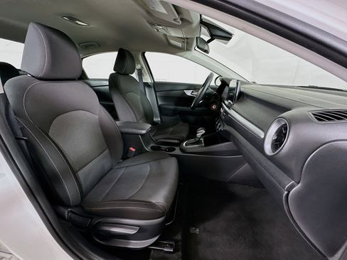 Used 2024 Kia Forte LXS FWD image 28
