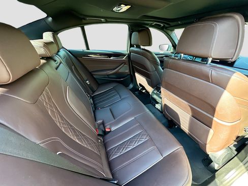 Certified 2023 BMW 540i w/ Premium Package image 31