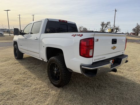 Used 2018 Chevrolet Silverado 1500 LTZ w/ LTZ Plus Package image 4
