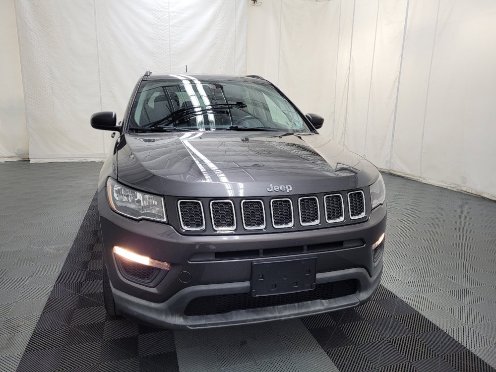 Used 2018 Jeep Compass Sport w/ Cold Weather Group AWD/4WD image 14