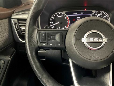 Certified 2023 Nissan Rogue S image 22