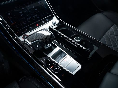 Used 2025 Audi S8 image 14