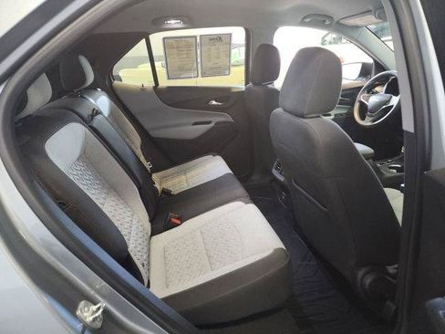 Used 2023 Chevrolet Equinox LS w/ LS Convenience Package AWD/4WD image 13