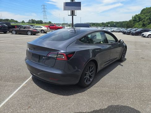 Used 2020 Tesla Model 3 Standard Range Plus RWD image 11