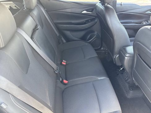 Used 2022 Buick Encore GX Select FWD image 25