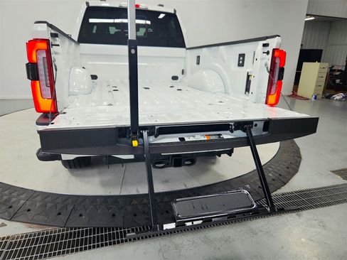 New 2026 Ford F350 Platinum image 50