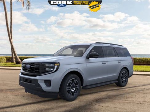 New 2025 Ford Expedition Active image 1