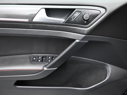 Used 2021 Volkswagen GTI Autobahn image 10