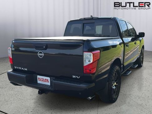 Used 2023 Nissan Titan SV w/ SV Convenience Package RWD image 5