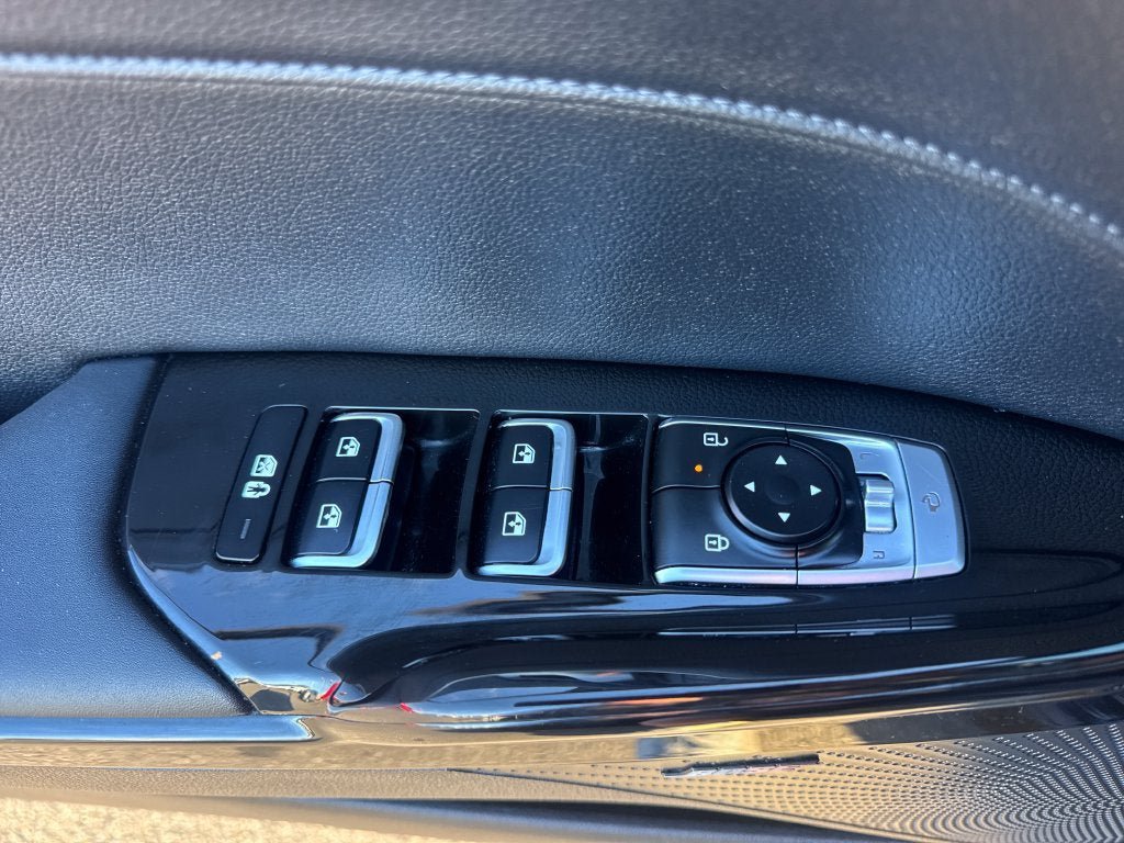 Used 2025 Kia K5 EX FWD image 19