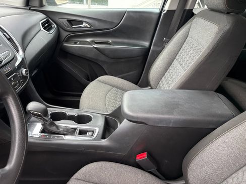 Used 2023 Chevrolet Equinox LT FWD image 18
