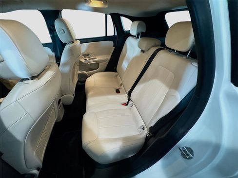 Used 2022 Mercedes-Benz GLA 250 image 12