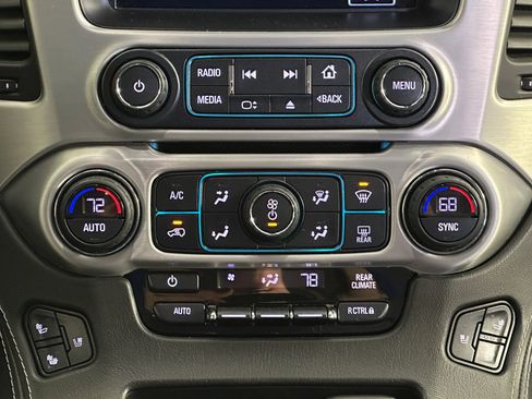 Used 2017 GMC Yukon XL SLT image 18