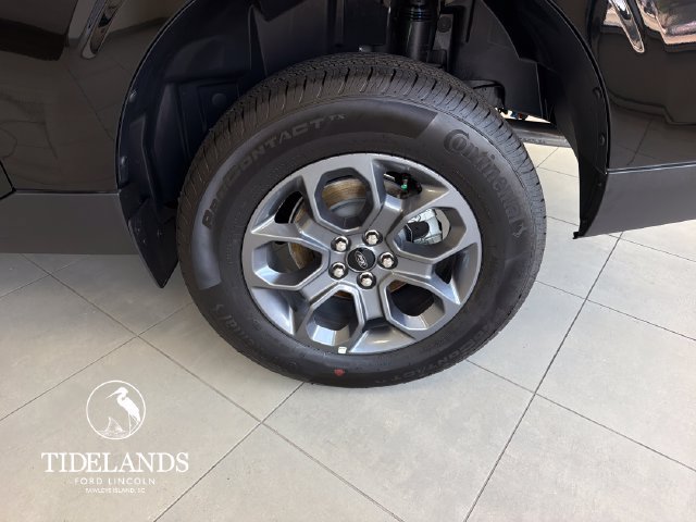 New 2026 Ford Maverick XLT w/ XLT Luxury Package FWD image 31