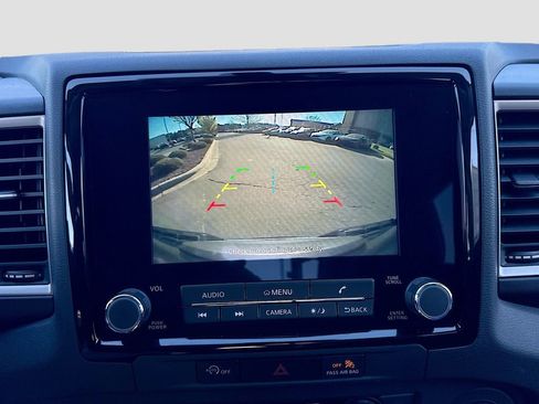 Used 2024 Nissan Frontier SL w/ Technology Package image 16