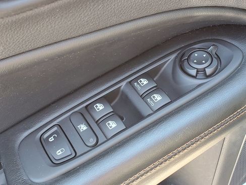 Used 2021 Jeep Compass Limited w/ Sun and Sound Group AWD/4WD image 25
