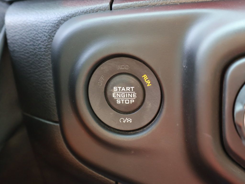 Used 2021 Jeep Wrangler Unlimited Rubicon AWD/4WD image 30