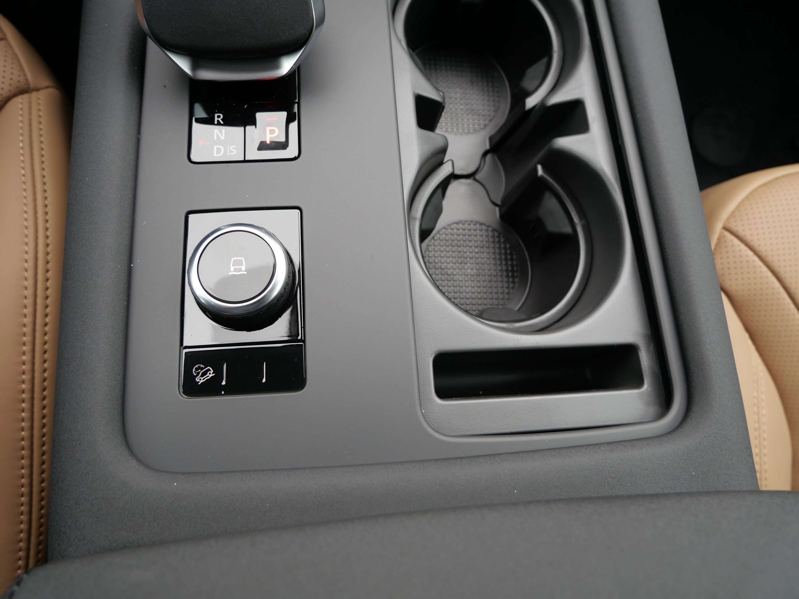 New 2026 Land Rover Discovery Limited Edition AWD/4WD image 6