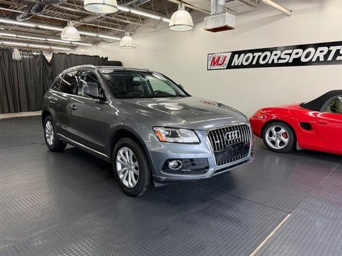 Used 2016 Audi Q5 2.0T Premium Plus w/ Technology Package image 3
