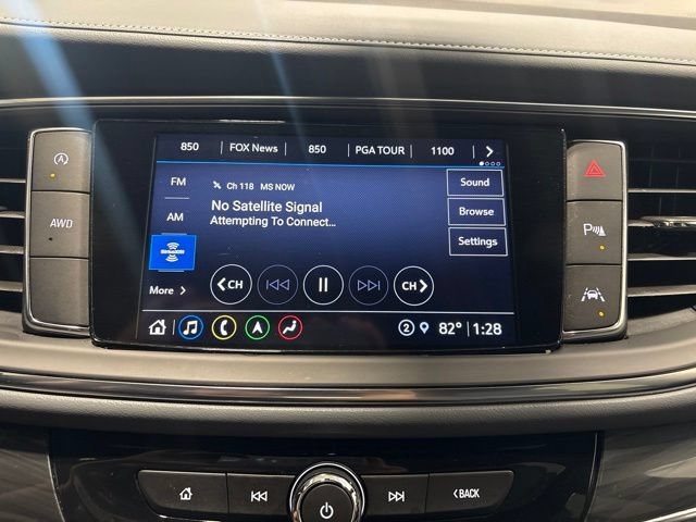Used 2023 Buick Enclave Essence w/ Sound and Sites Package AWD/4WD image 18