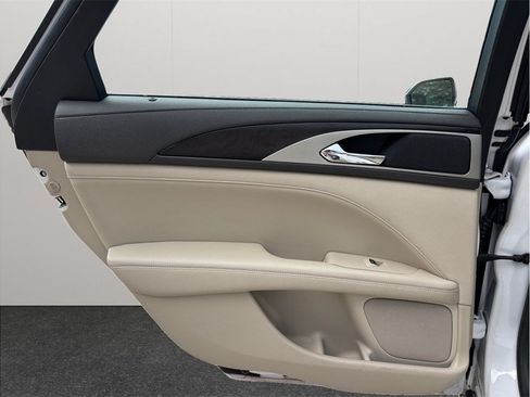 Used 2018 Lincoln MKZ Select w/ Select Plus Package FWD image 34