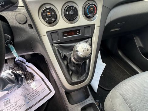Used 2009 Toyota Matrix FWD image 14