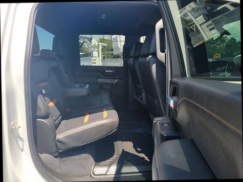 Used 2022 GMC Sierra 2500 AT4 w/ Gooseneck/5TH Wheel Package AWD/4WD image 26