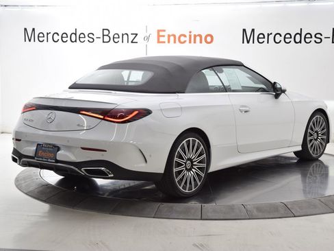 Used 2026 Mercedes-Benz CLE 450 4MATIC Cabriolet image 6