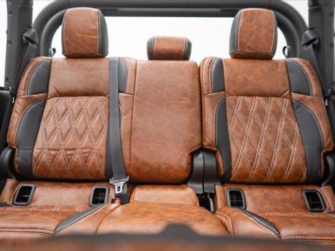 Used 2025 Jeep Gladiator Sport image 41