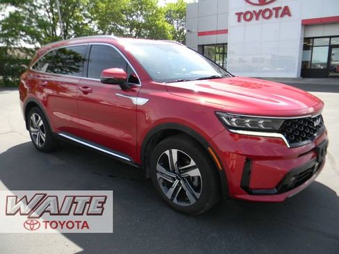 Used 2022 Kia Sorento SX AWD/4WD image 1
