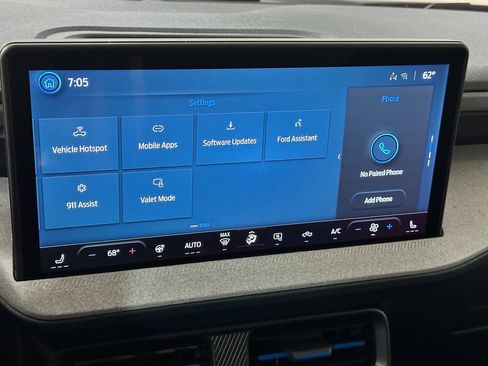 New 2026 Ford Maverick XLT w/ XLT Luxury Package AWD/4WD image 36