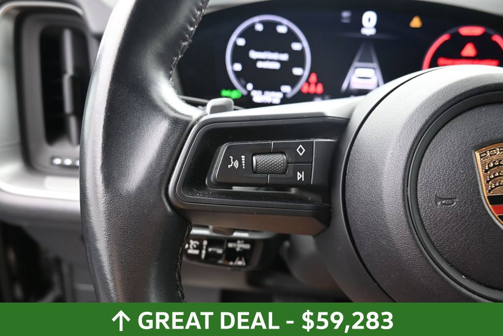 Used 2024 Porsche Cayenne AWD/4WD image 21
