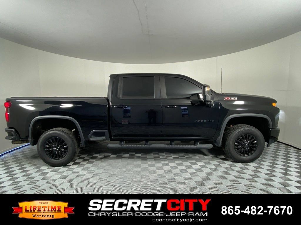 Used 2022 Chevrolet Silverado 3500 LTZ w/ LTZ Plus Package AWD/4WD image 8
