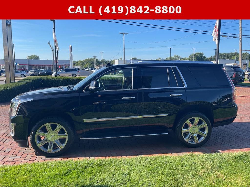 Used 2019 Cadillac Escalade Premium Luxury AWD/4WD image 13