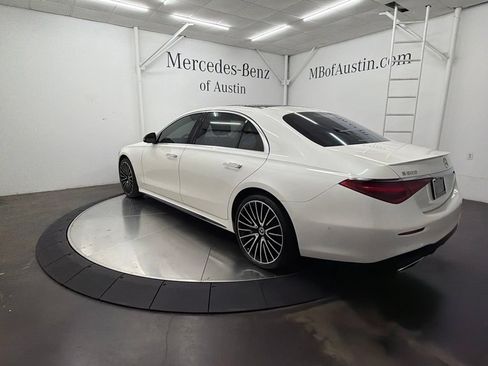 Used 2022 Mercedes-Benz S 580 4MATIC Sedan image 5