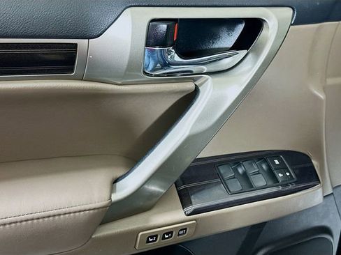 Used 2020 Lexus GX 460 Premium image 19