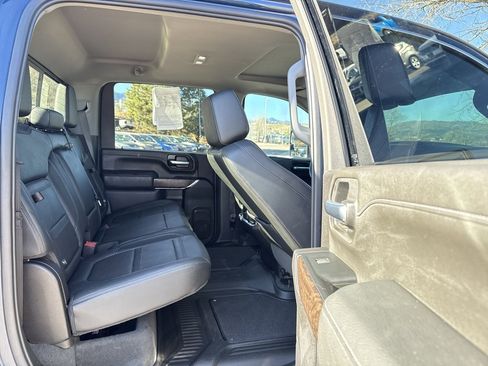 Used 2023 GMC Sierra 2500 Denali image 24