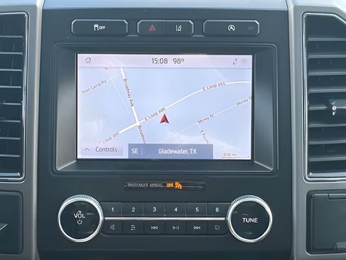 Used 2020 Ford Expedition XLT w/ Equipment Group 202A RWD image 26