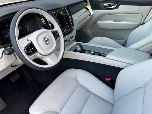 New 2025 Volvo XC60 T8 Plus w/ Protection Package Premier image 9