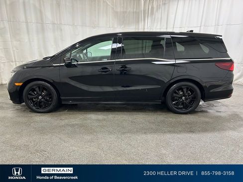 Used 2023 Honda Odyssey Sport image 5