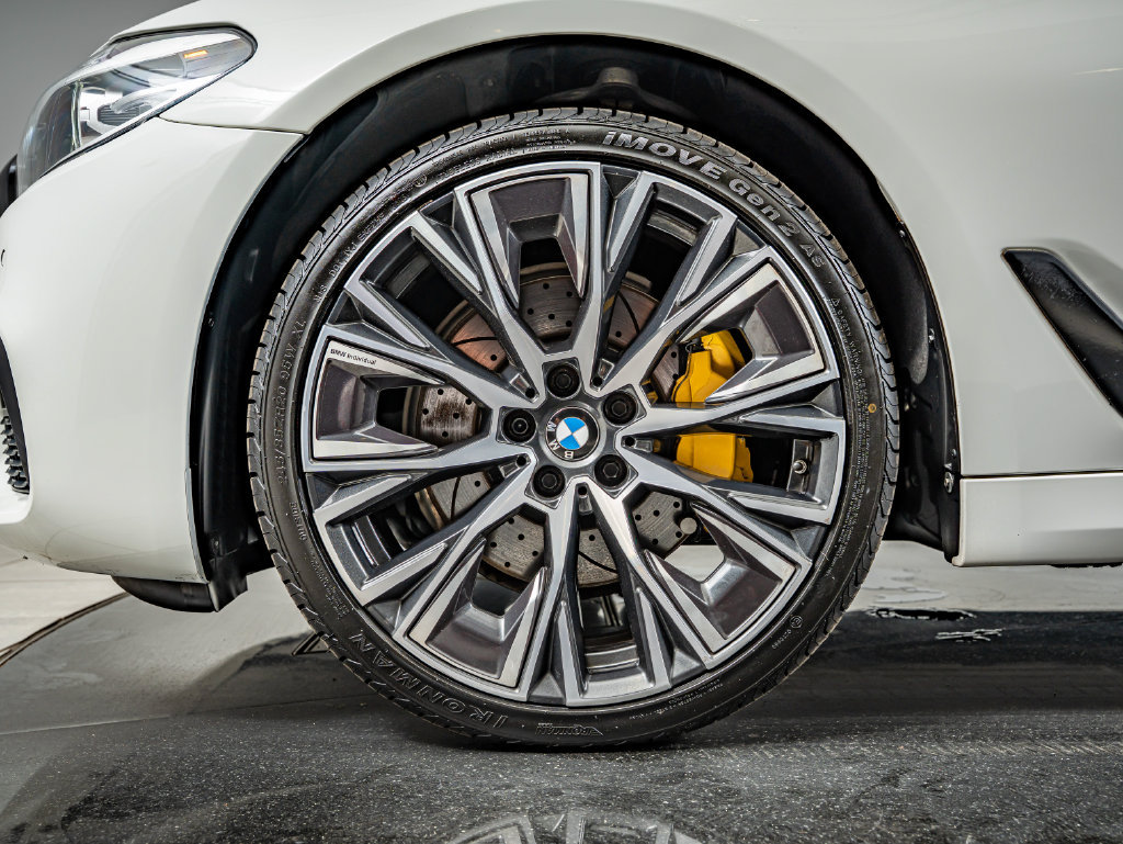 Used 2019 BMW 540i xDrive w/ Convenience Package AWD/4WD image 10